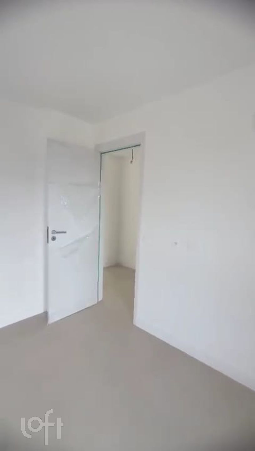 Apartamento à venda com 3 quartos, 121m² - Foto 13