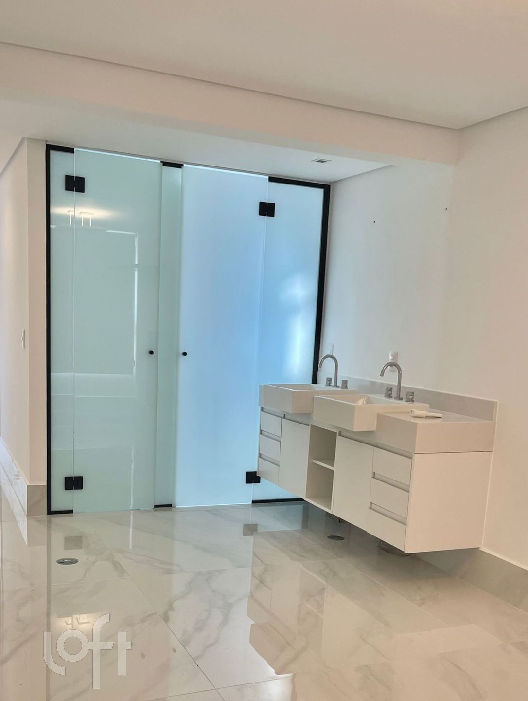 Apartamento à venda com 2 quartos, 160m² - Foto 9