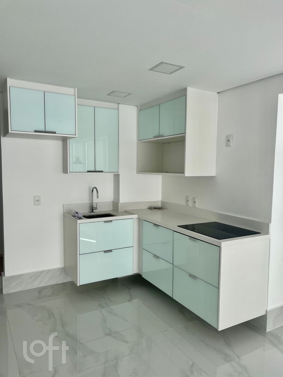 Apartamento à venda com 2 quartos, 160m² - Foto 7