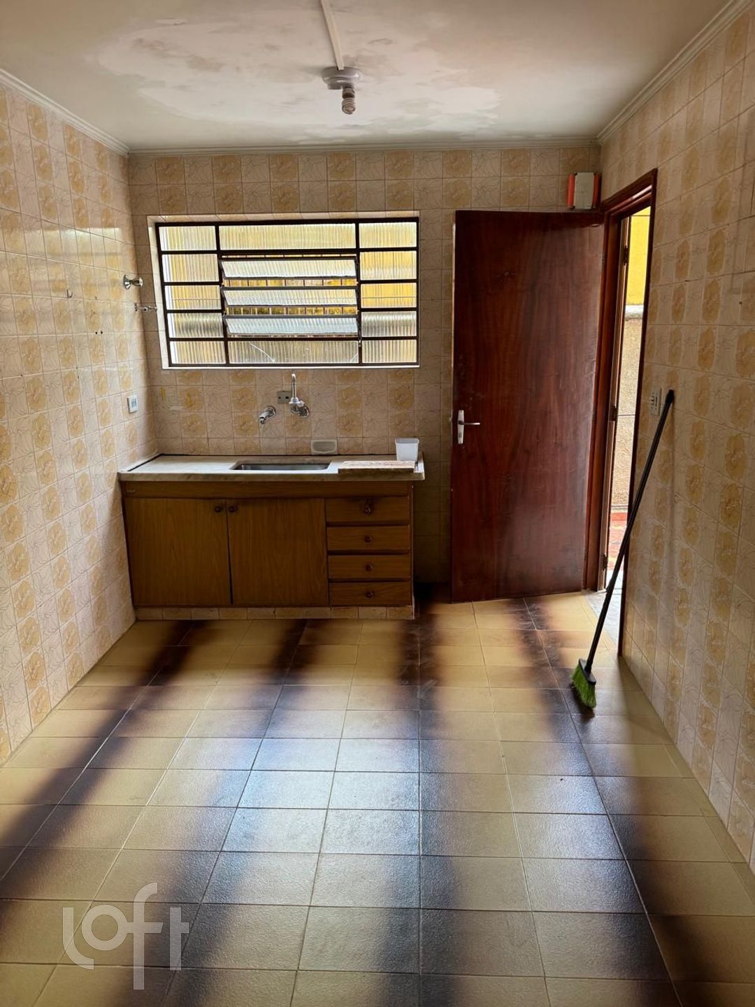 Imagem da propriedade PU1szl577 3