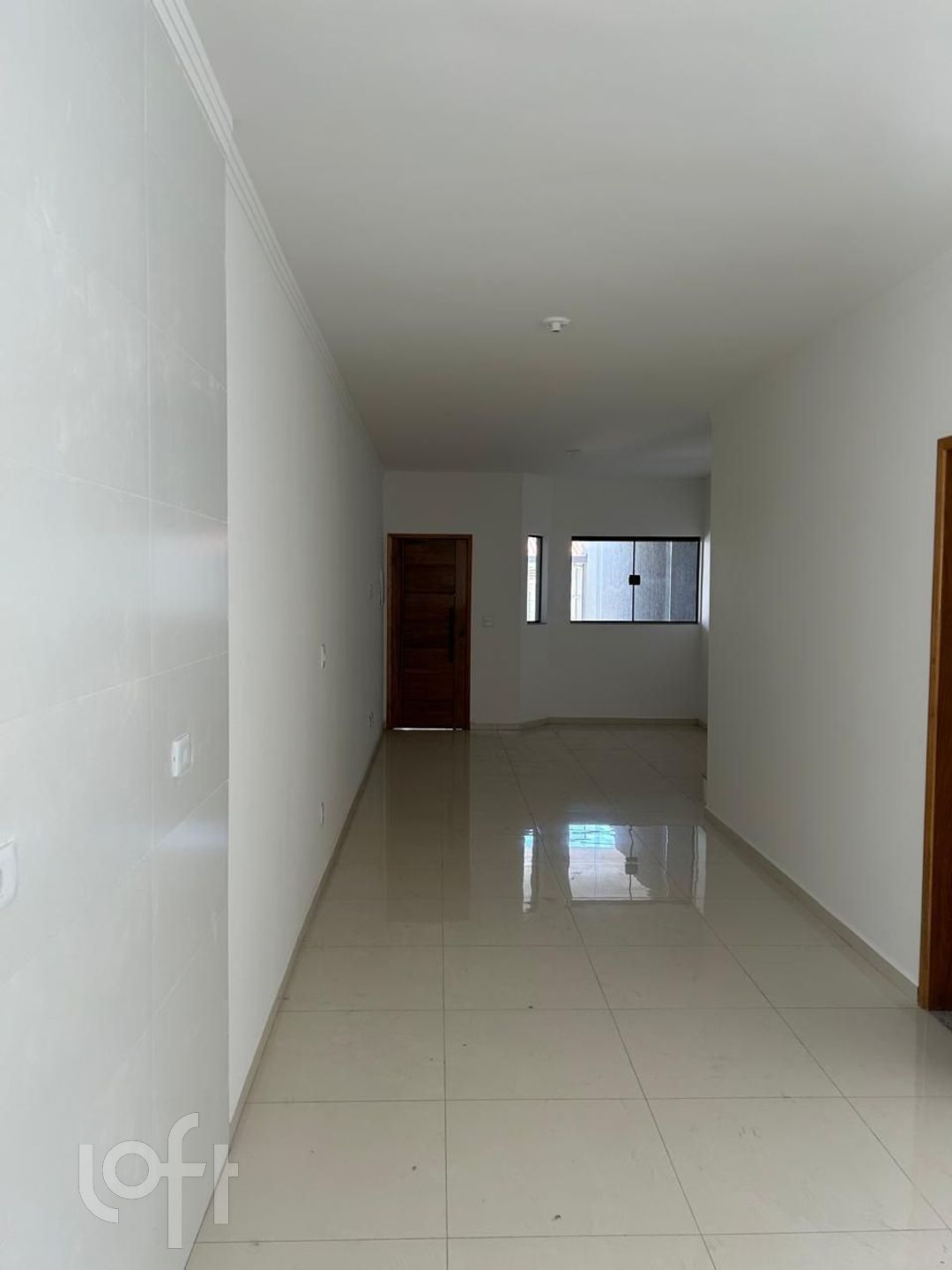 Casa à venda com 3 quartos, 133m² - Foto 1