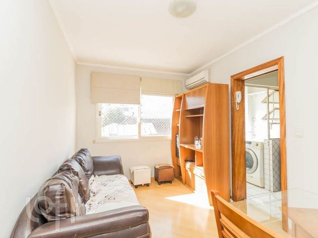 Apartamento com 65m², 2 dormitórios, 2 vagas, Jardim Botânico em Porto Alegre