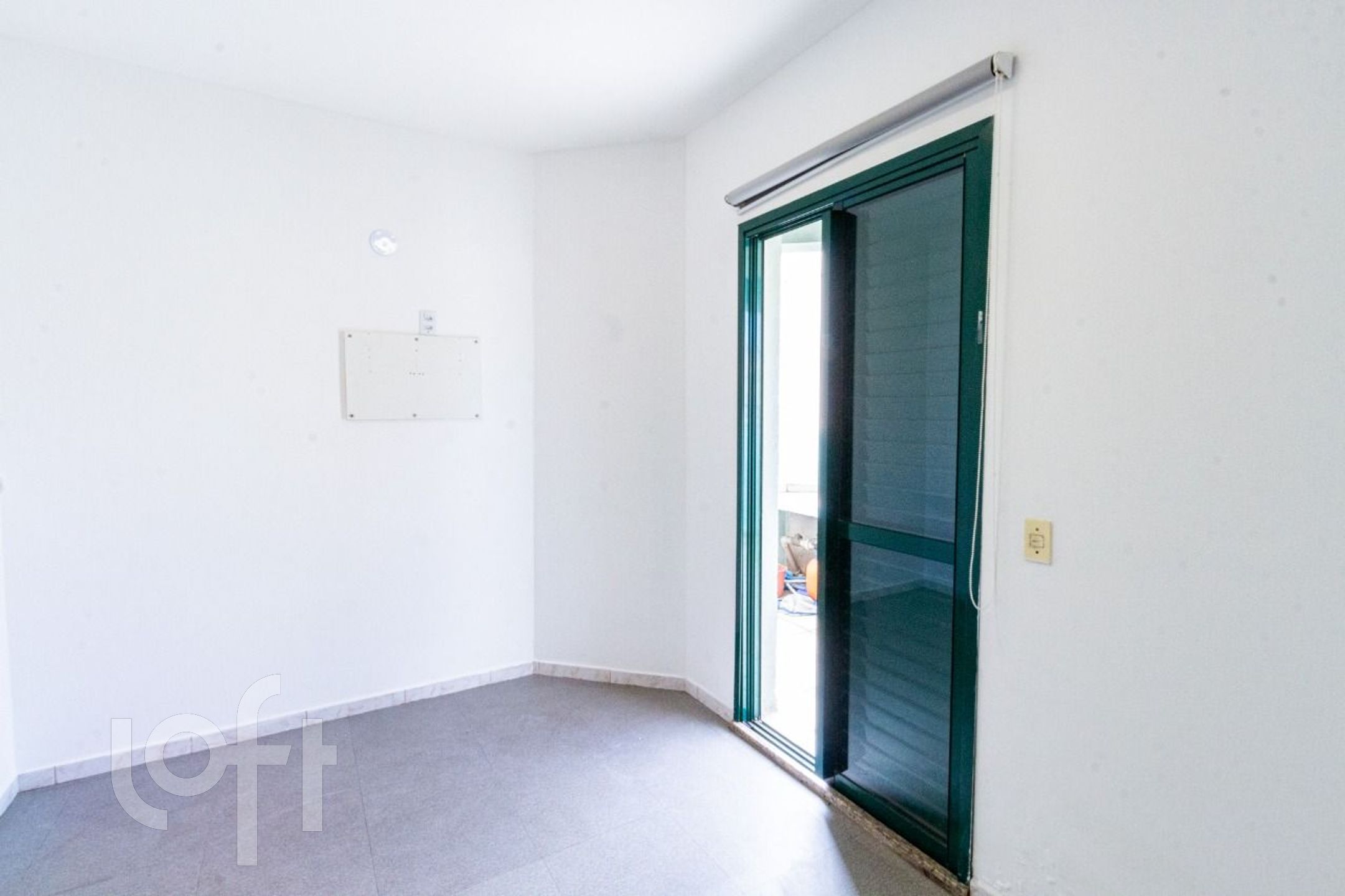 Apartamento à venda com 1 quarto, 64m² - Foto 1