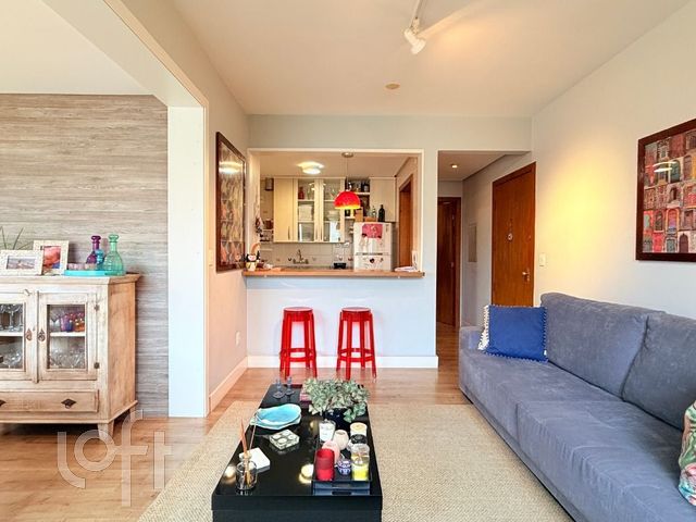 Apartamento com 77m², 2 dormitórios, 1 suíte, 2 vagas, Bela Vista em Porto Alegre