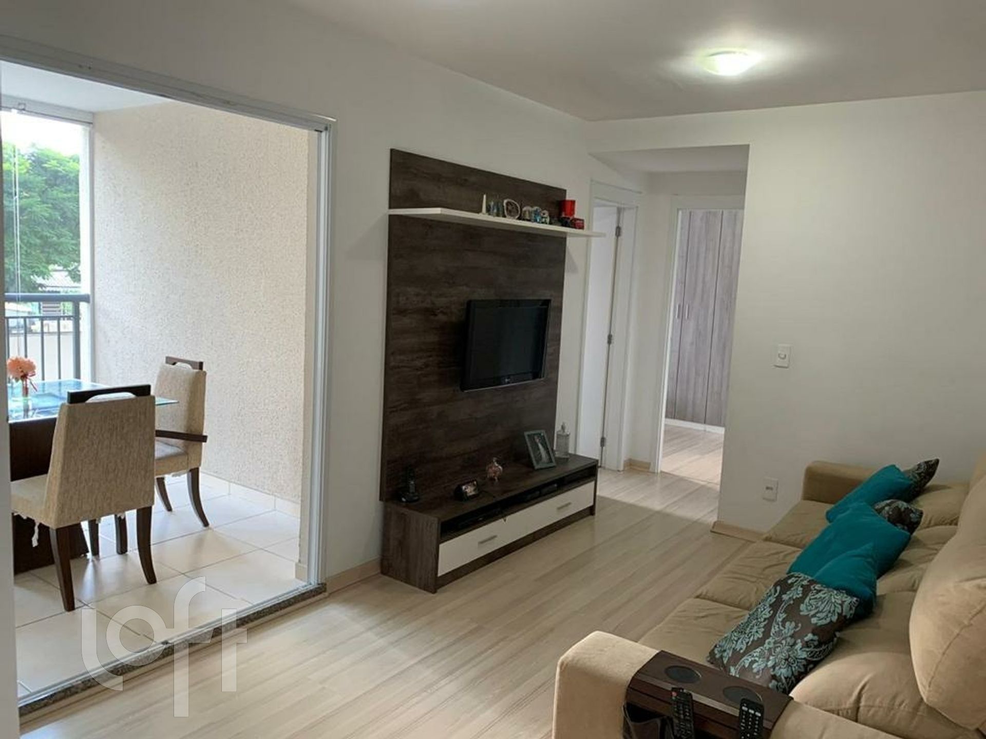 Apartamento à venda com 2 quartos, 65m² - Foto 1