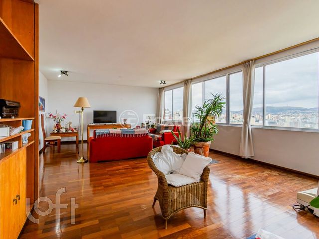 Apartamento com 222m², 3 dormitórios, 1 suíte, 2 vagas, Rio Branco em Porto Alegre