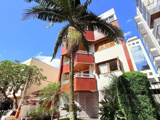 Apartamento com 268m², 3 dormitórios, 1 suíte, 2 vagas, São João em Porto Alegre