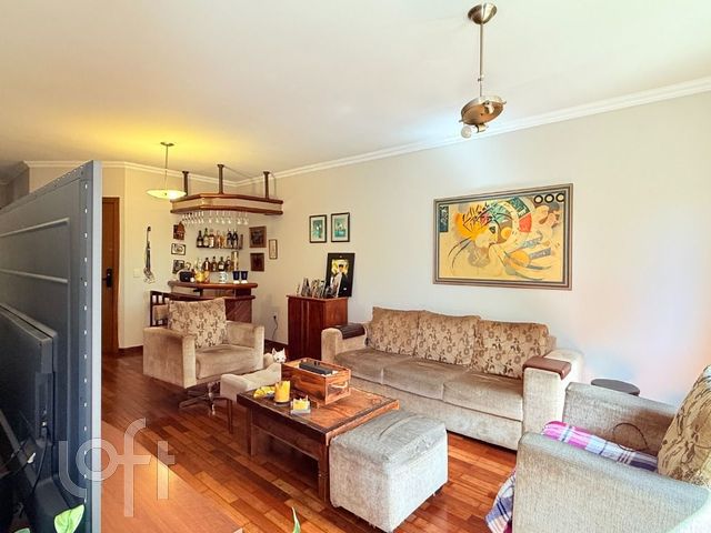 Apartamento com 268m², 3 dormitórios, 1 suíte, 2 vagas, São João em Porto Alegre