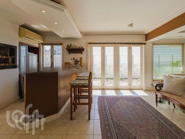 Apartamento com 314m², 3 dormitórios, 2 suítes, 2 vagas, Moinhos de Vento em Porto Alegre