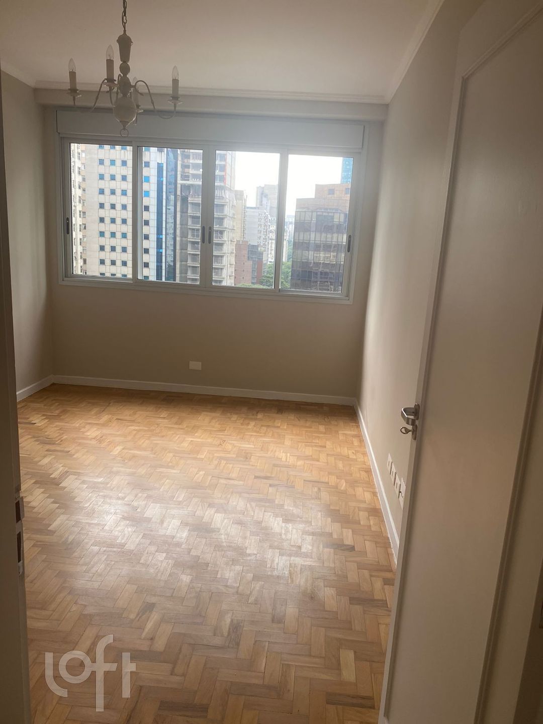 Apartamento à venda com 3 quartos, 150m² - Foto 1