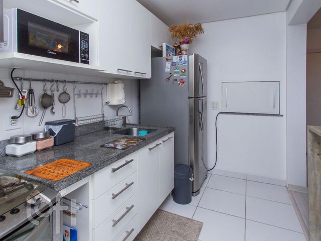 Apartamento com 59m², 2 dormitórios, 1 suíte, 1 vaga, São João em Porto Alegre