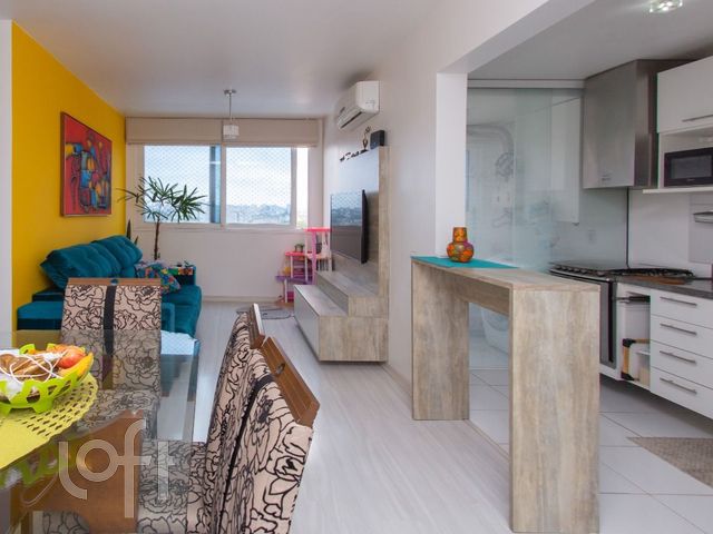 Apartamento com 59m², 2 dormitórios, 1 suíte, 1 vaga, São João em Porto Alegre