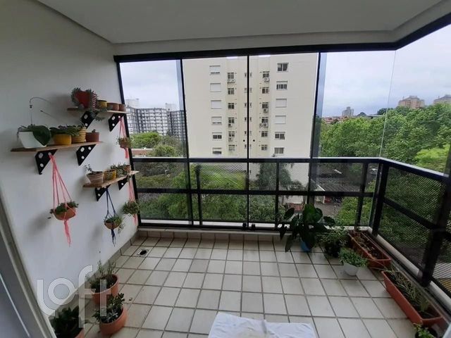 Apartamento com 100m², 3 dormitórios, 1 suíte, 1 vaga, Boa Vista em Porto Alegre