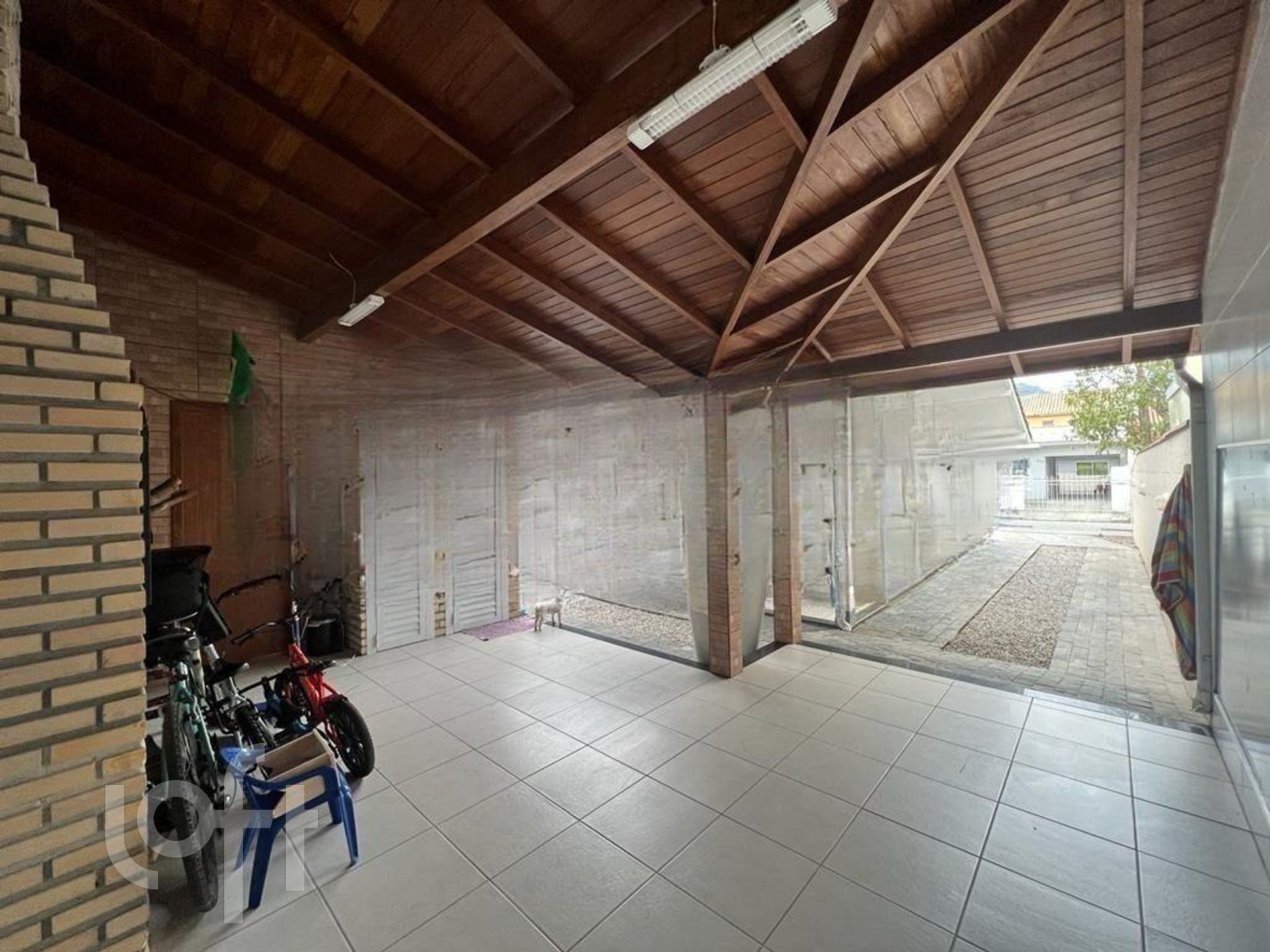 Casa à venda em Sao Sebastiao com 200 m², 2 quartos, 1 suíte, 2 vagas