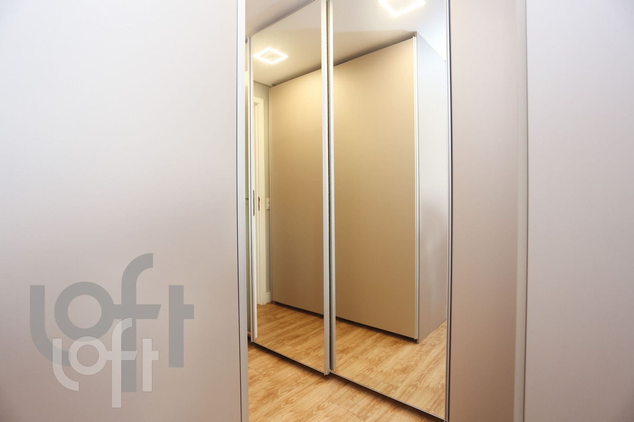 Apartamento à venda com 3 quartos, 250m² - Foto 7