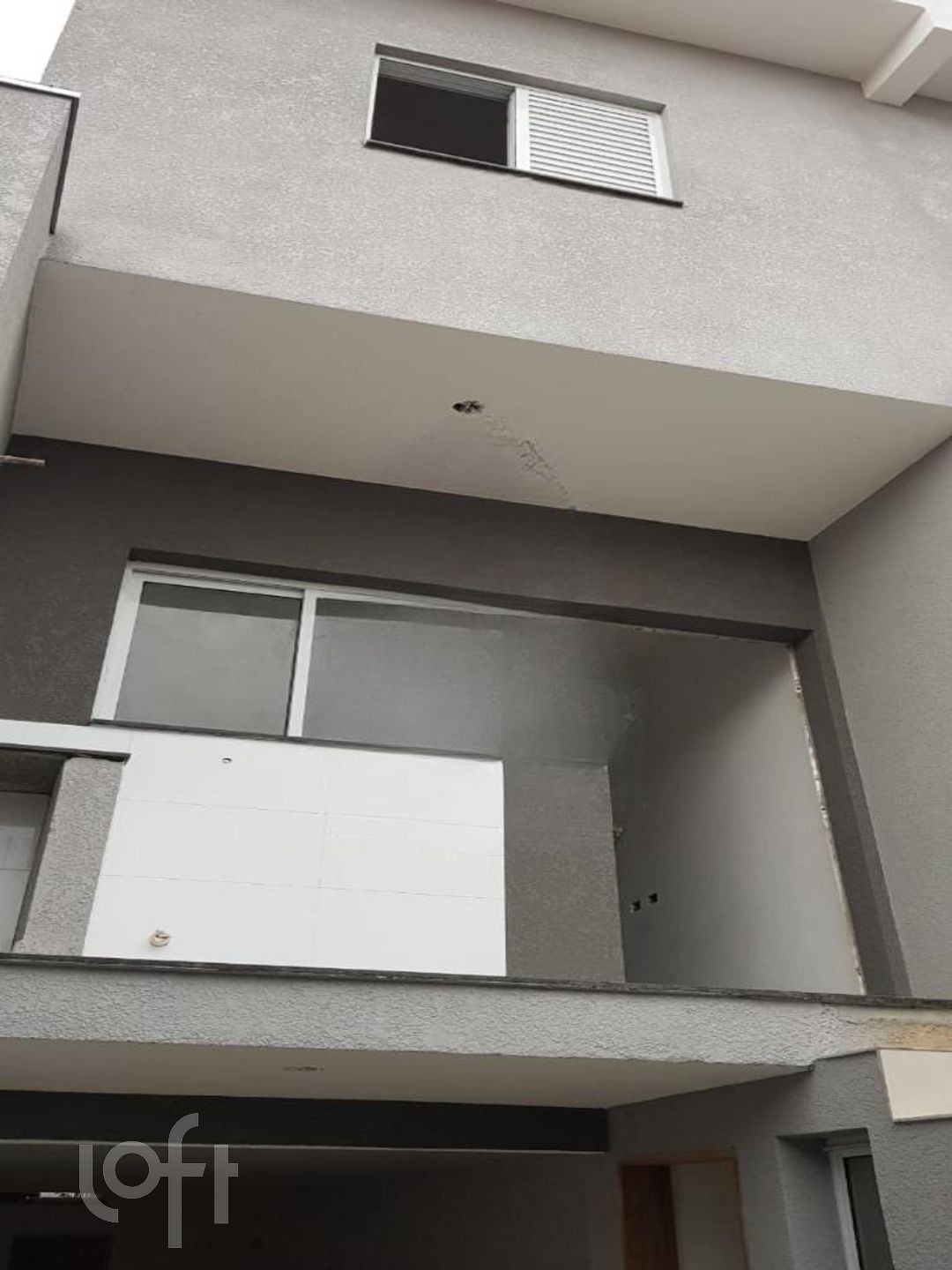 Casa à venda com 3 quartos, 150m² - Foto 2