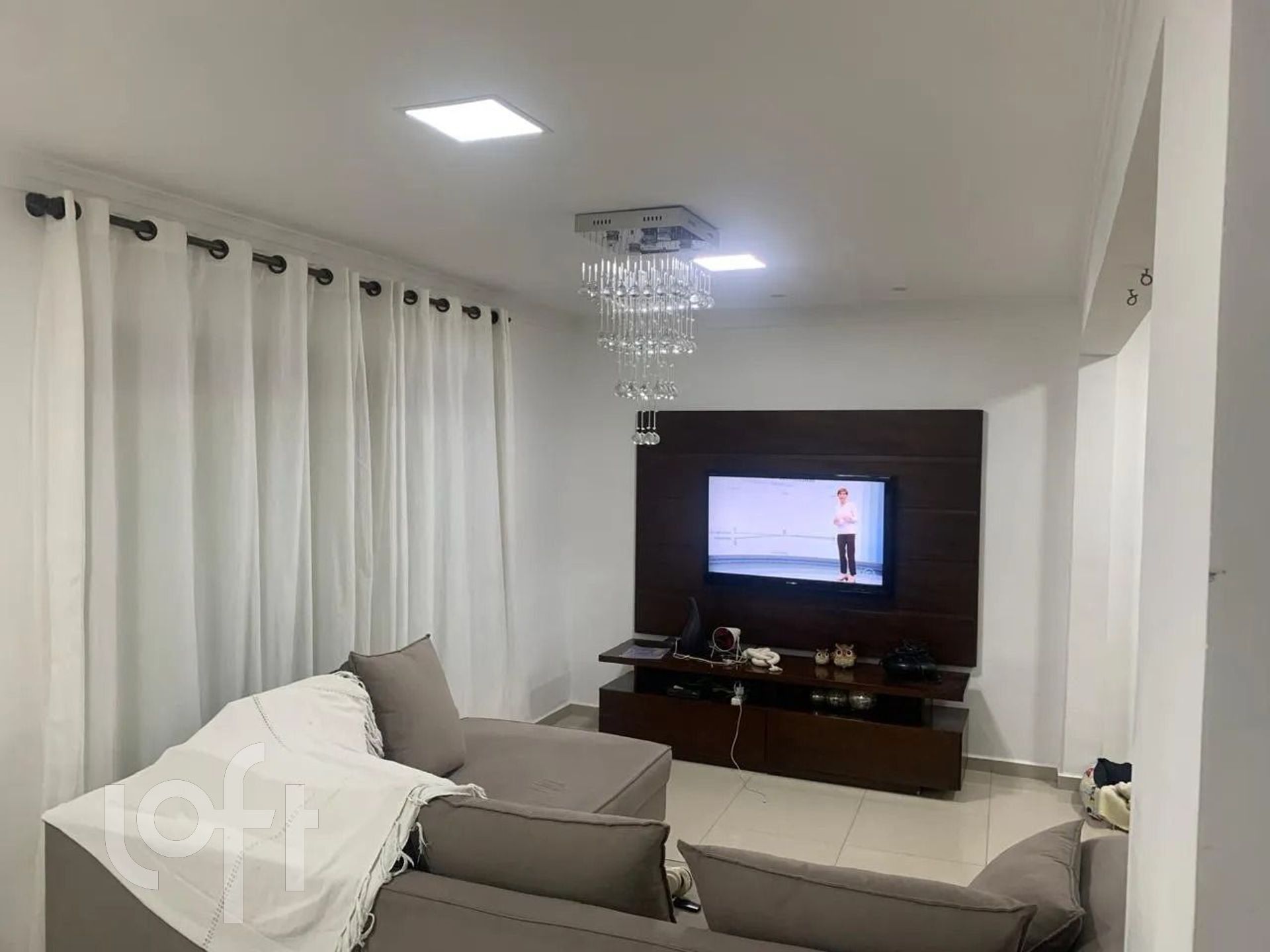 Casa à venda em Artur Alvim com 360 m², 5 quartos,