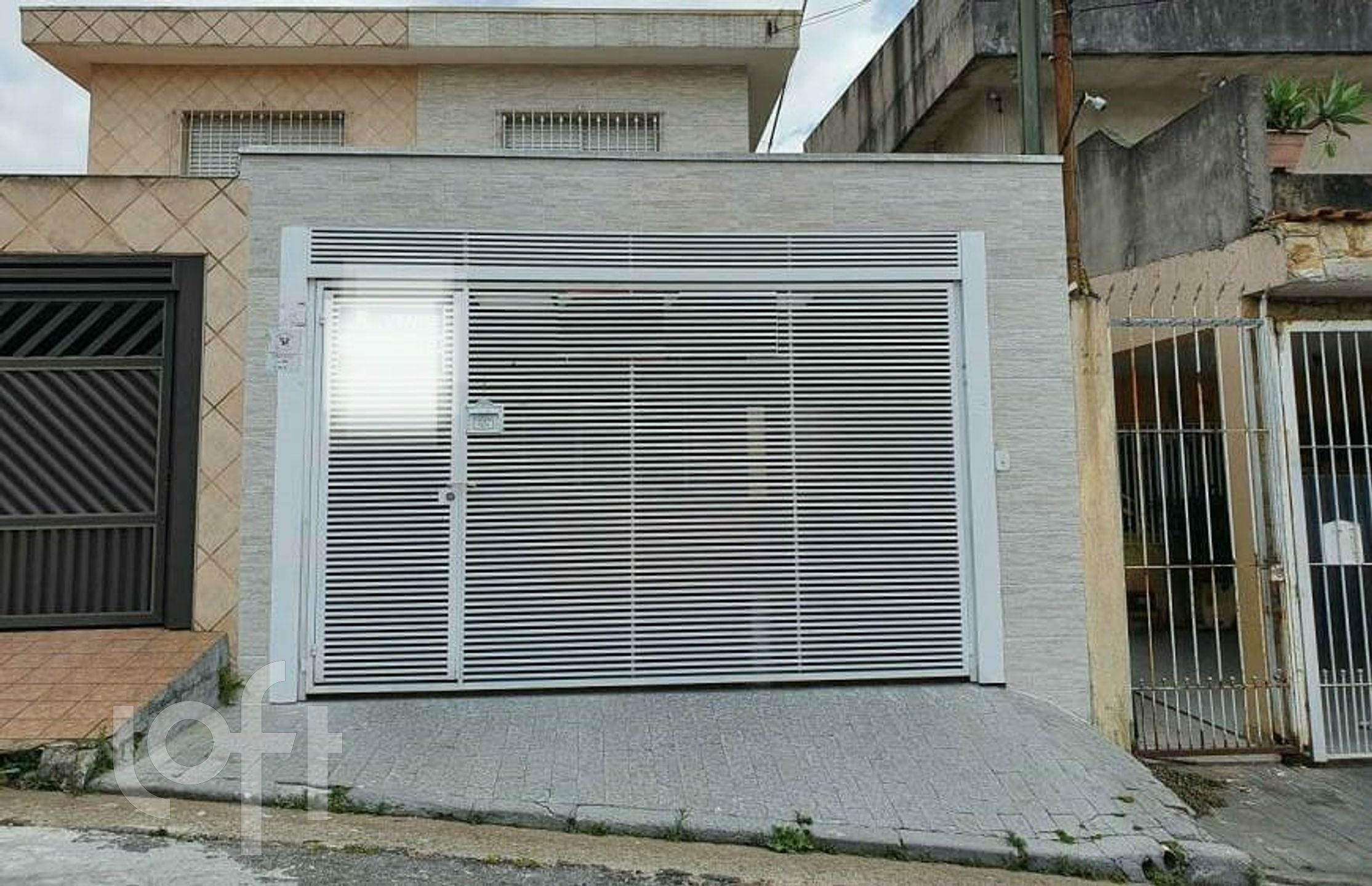 Casa à venda com 3 quartos, 150m² - Foto 1