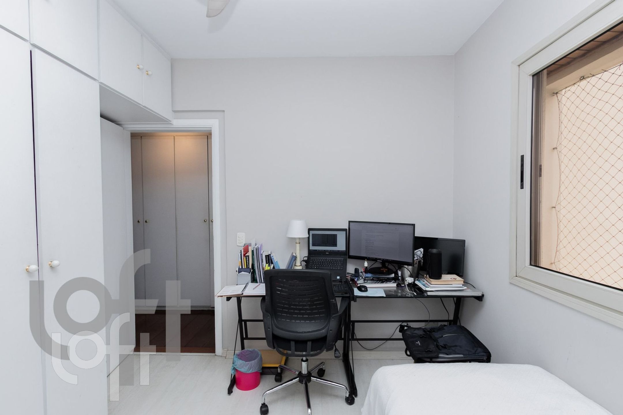 Apartamento à venda com 4 quartos, 130m² - Foto 2