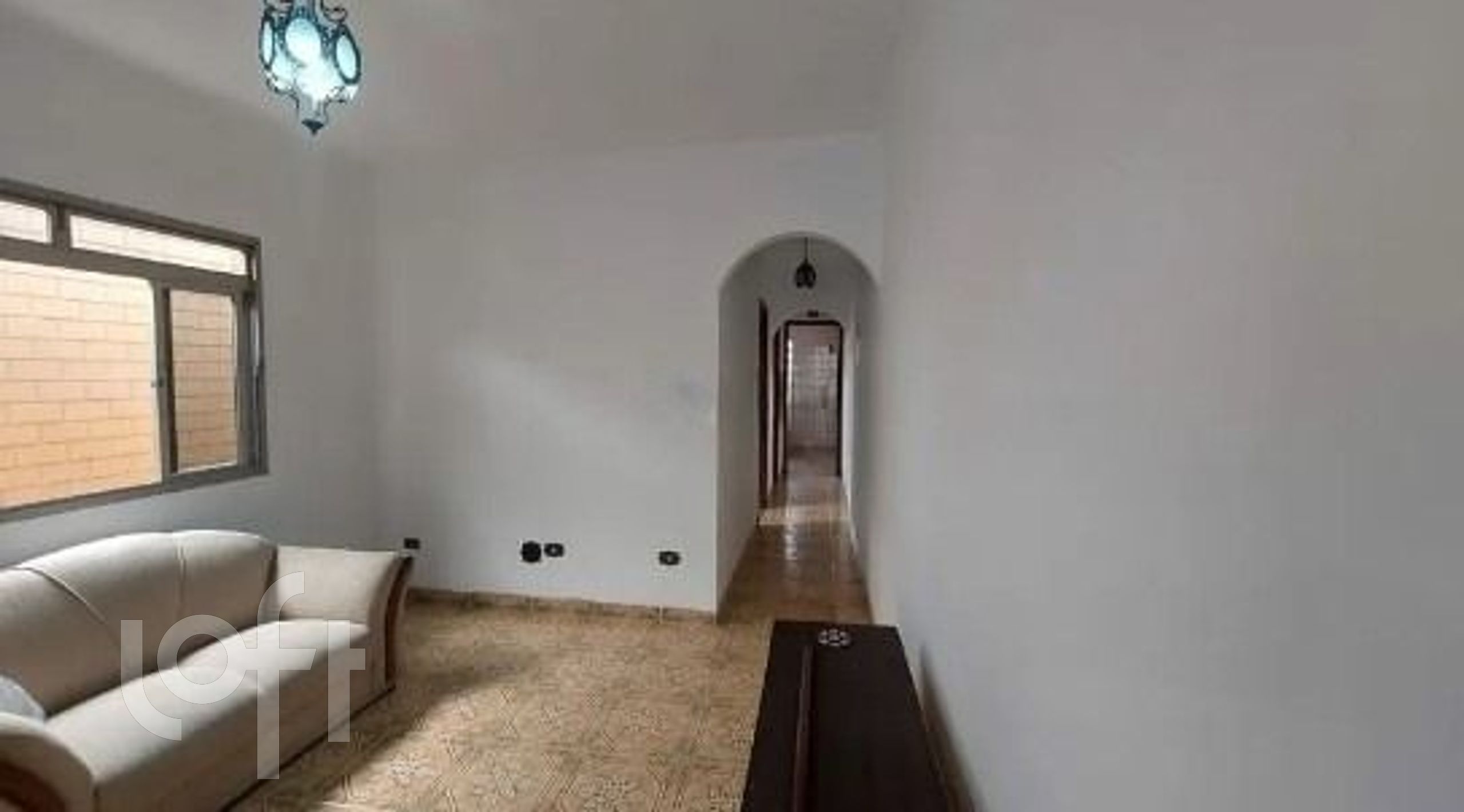 Casa à venda com 2 quartos, 115m² - Foto 2