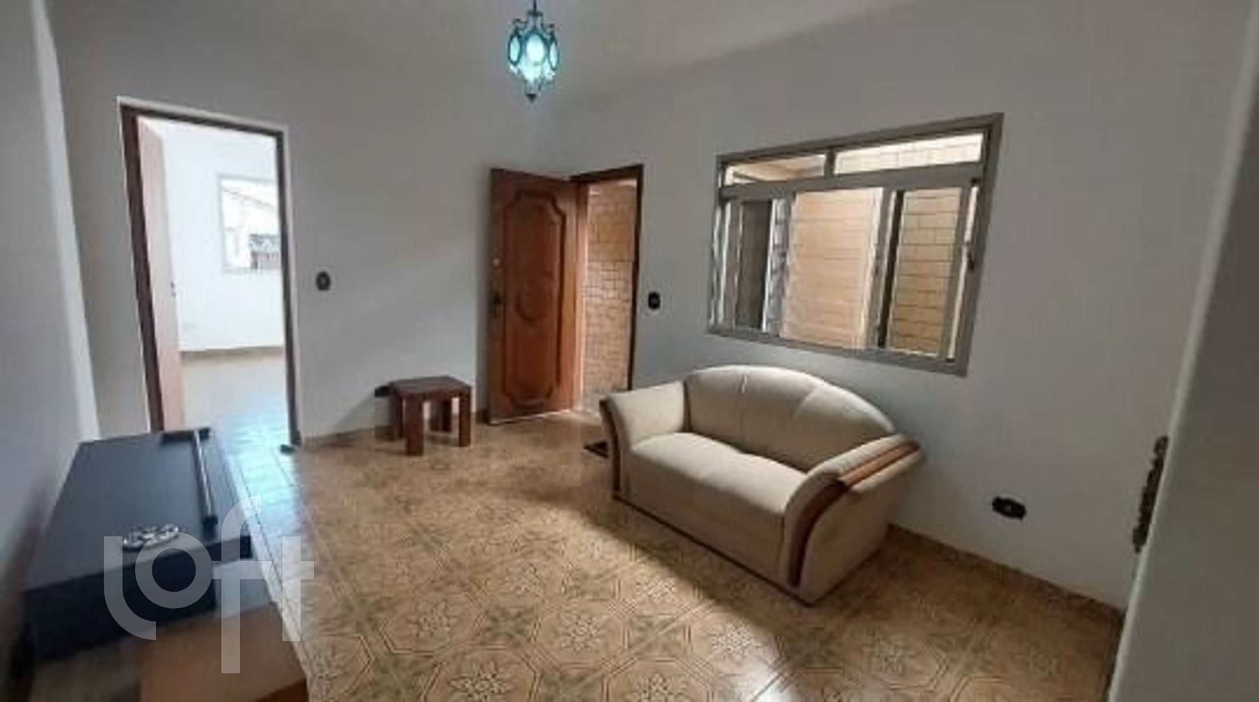 Casa à venda com 2 quartos, 115m² - Foto 1