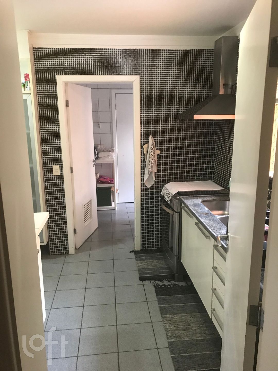 Apartamento à venda com 4 quartos, 190m² - Foto 17