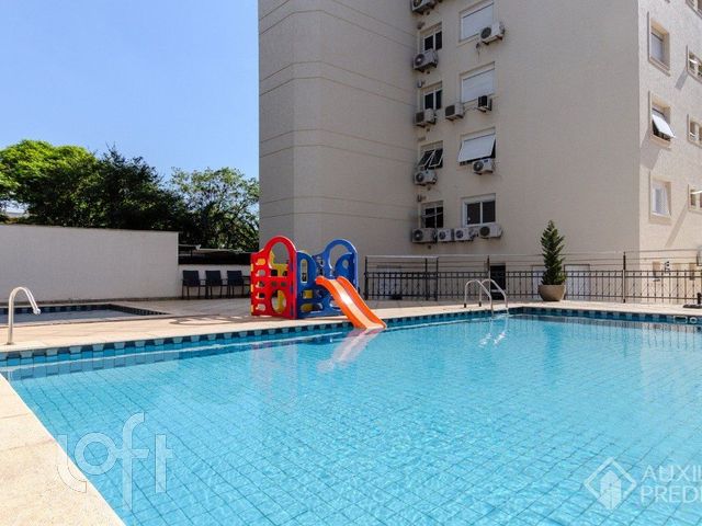 Apartamento com 104m², 3 dormitórios, 1 suíte, 2 vagas, São João em Porto Alegre