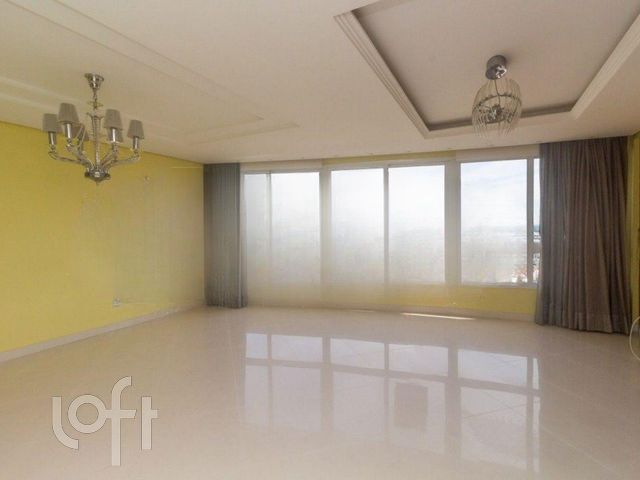 Apartamento com 104m², 3 dormitórios, 1 suíte, 2 vagas, São João em Porto Alegre