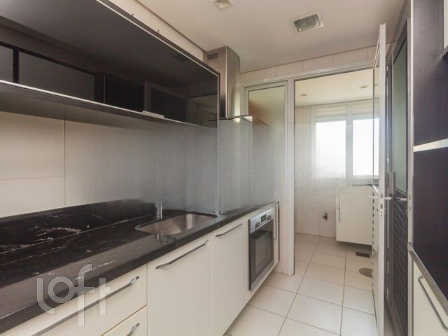 Apartamento com 104m², 3 dormitórios, 1 suíte, 2 vagas, São João em Porto Alegre