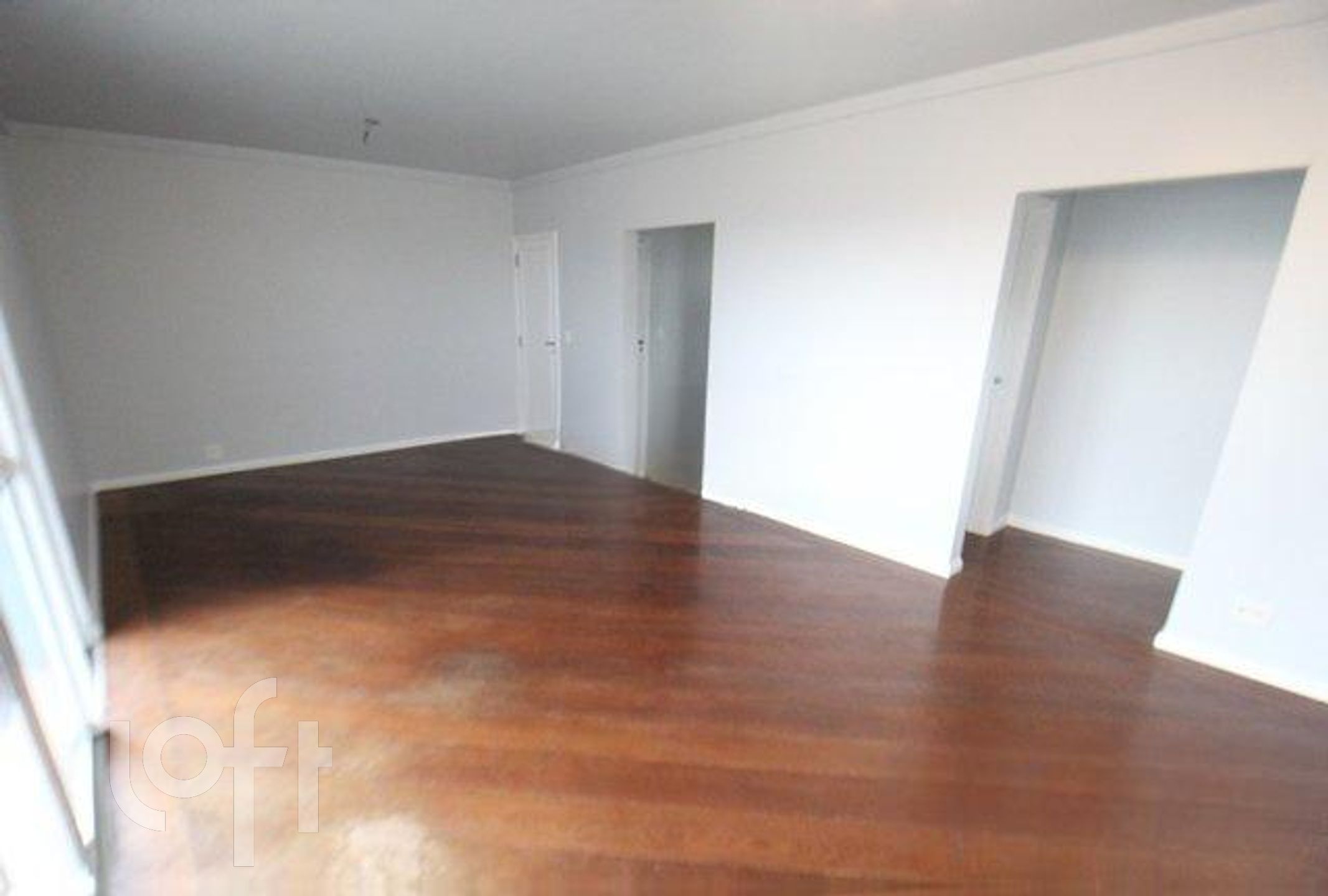 Apartamento à venda com 3 quartos, 125m² - Foto 2