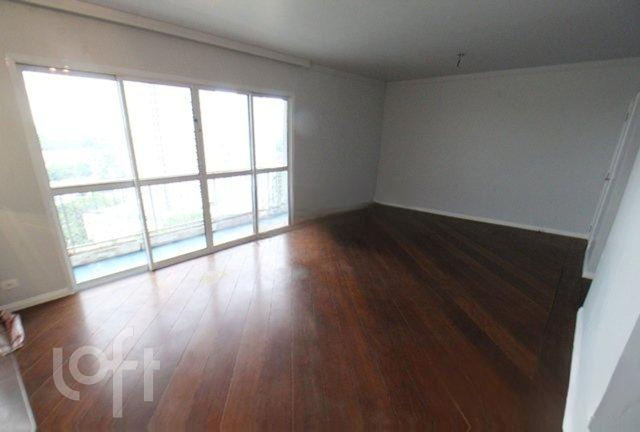 Apartamento à venda com 3 quartos, 125m² - Foto 1