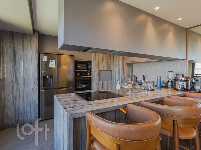 Apartamento com 144m², 3 dormitórios, 2 suítes, 2 vagas, Bom Fim em Porto Alegre