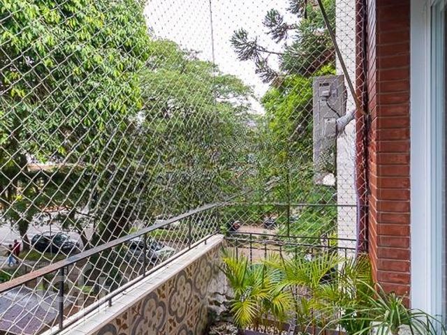 Apartamento com 97m², 2 dormitórios, 1 suíte, 1 vaga, Menino Deus em Porto Alegre