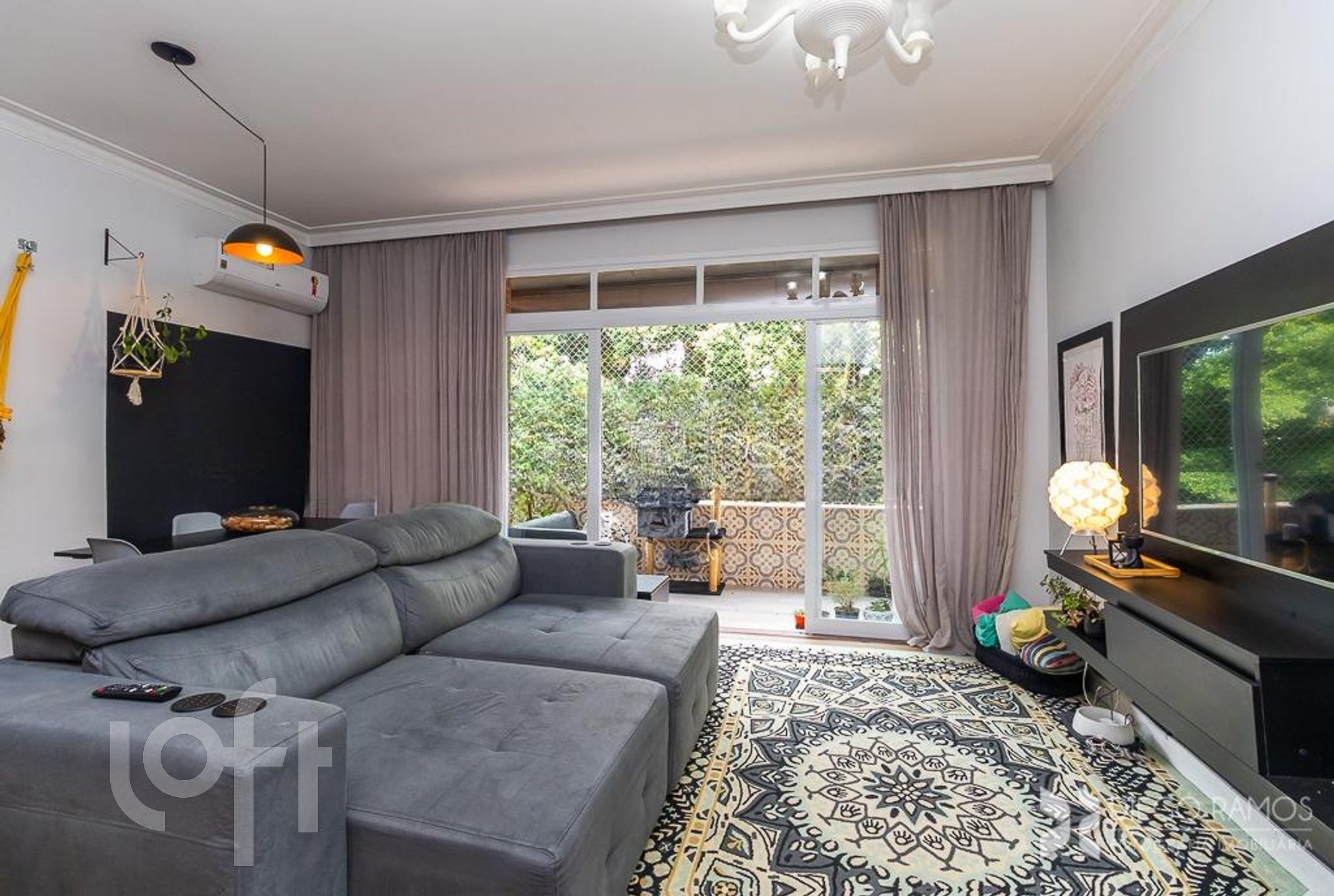 Apartamento com 97m², 2 dormitórios, 1 suíte, 1 vaga, Menino Deus em Porto Alegre