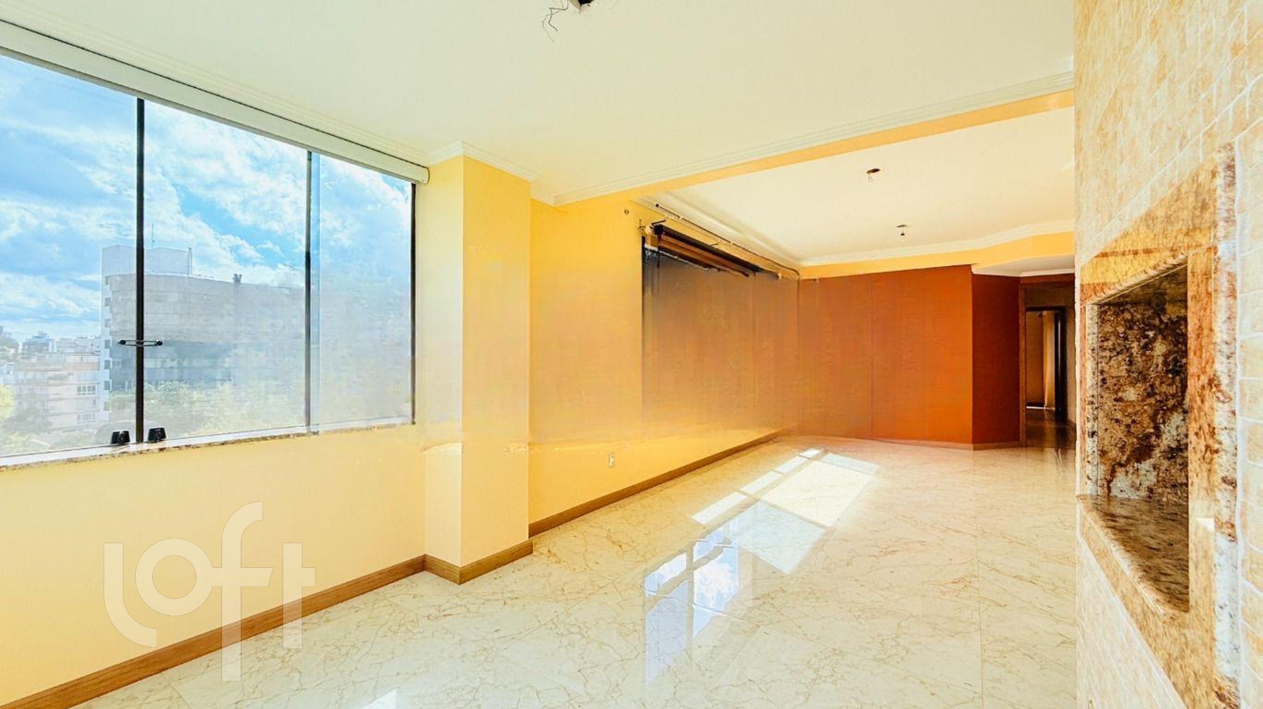 Apartamento com 91m², 3 dormitórios, 1 suíte, 2 vagas, Petrópolis em Porto Alegre