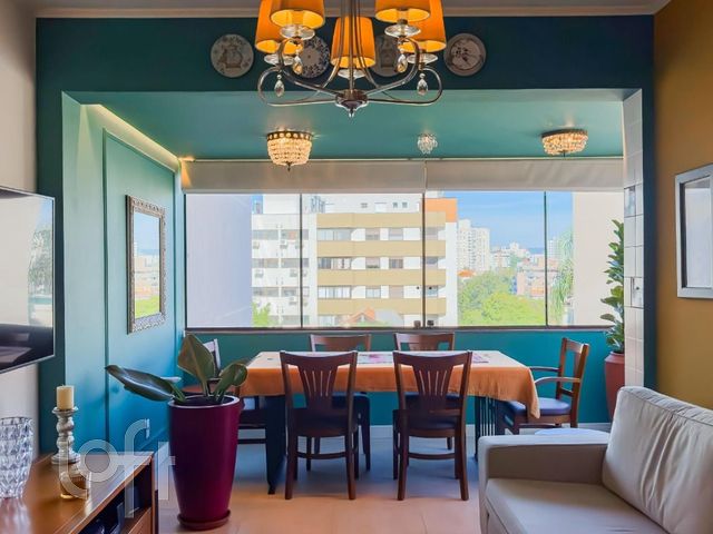 Apartamento com 90m², 3 dormitórios, 1 suíte, 1 vaga, Bela Vista em Porto Alegre