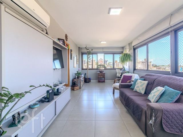 Apartamento com 96m², 3 dormitórios, 1 suíte, 2 vagas, Higienópolis em Porto Alegre