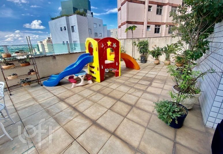 Apartamento à venda com 3 quartos, 180m² - Foto 25