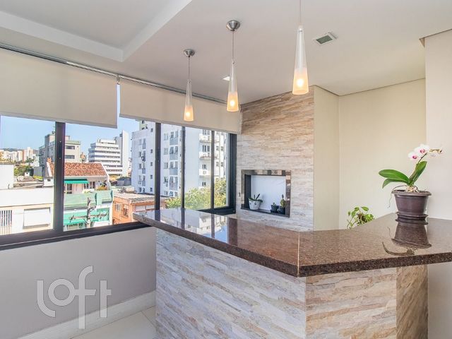 Apartamento com 119m², 3 dormitórios, 1 suíte, 2 vagas, Santana em Porto Alegre