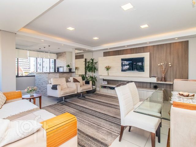 Apartamento com 119m², 3 dormitórios, 1 suíte, 2 vagas, Santana em Porto Alegre