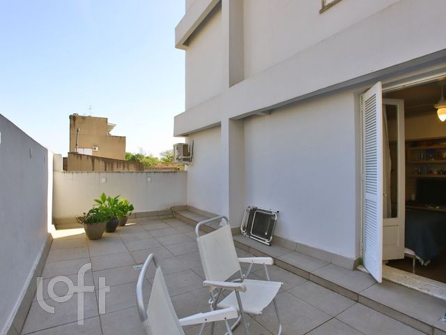 Apartamento com 103m², 2 dormitórios, 1 vaga, Farroupilha em Porto Alegre