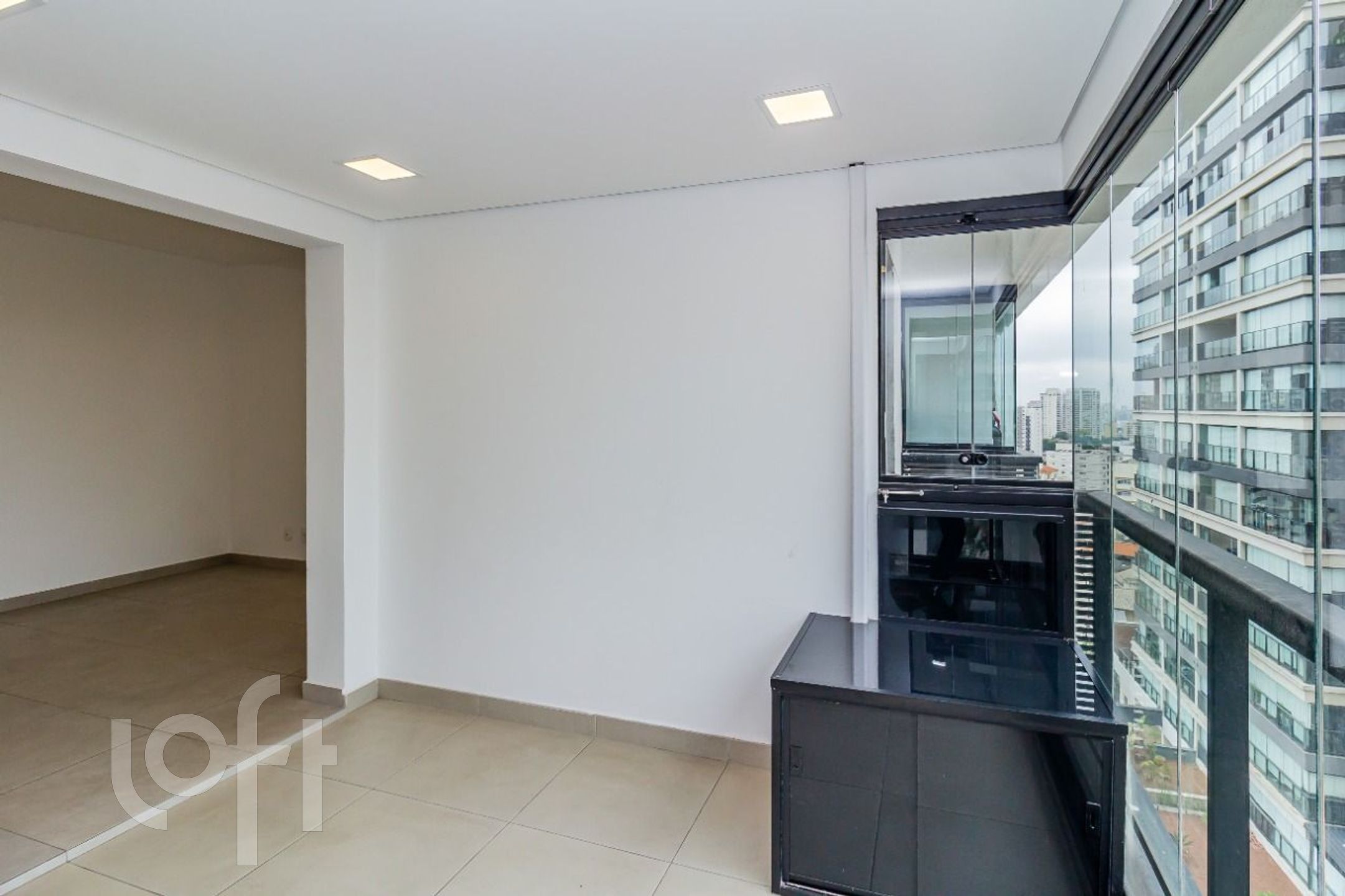 Apartamento à venda com 1 quarto, 33m² - Foto 4