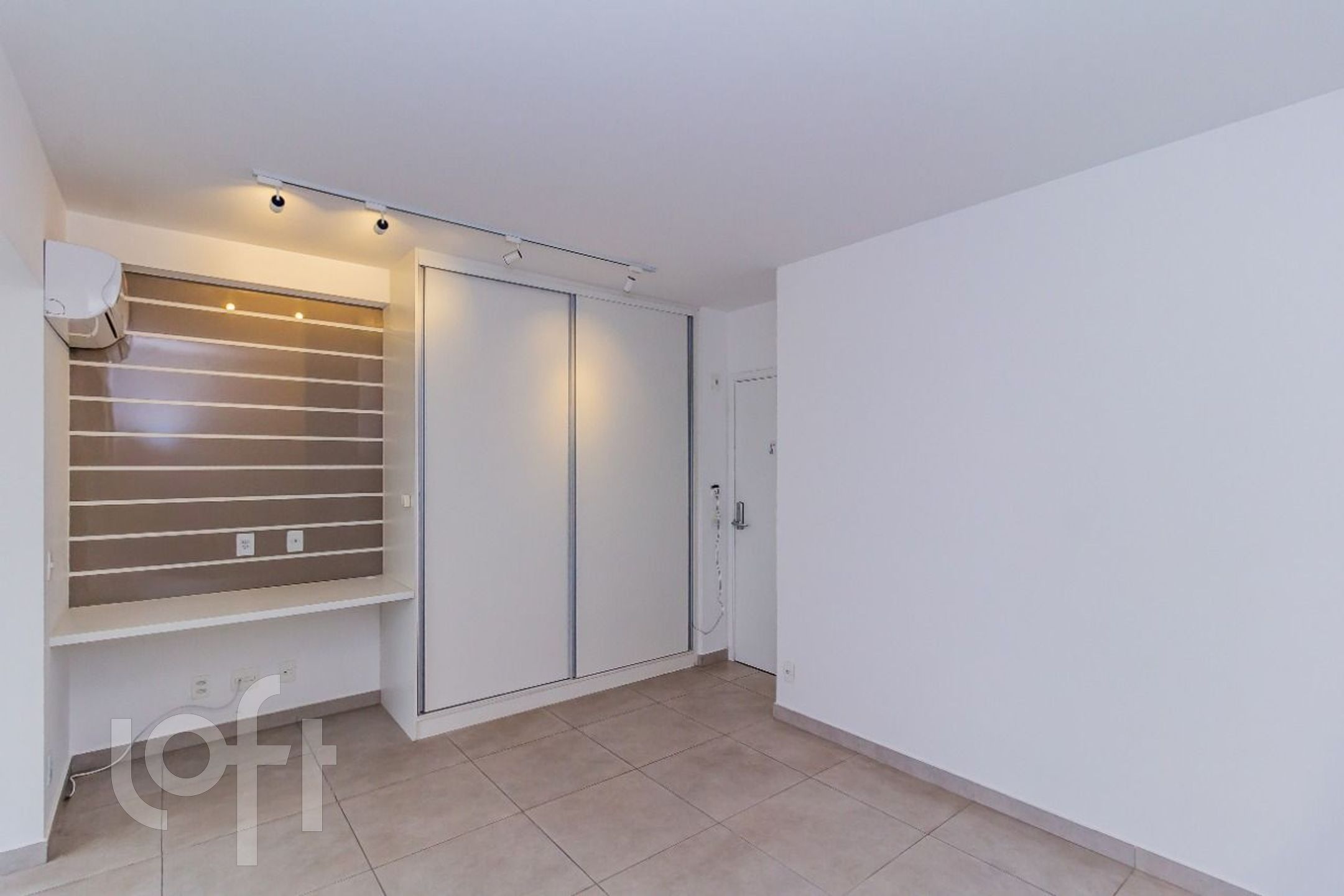 Apartamento à venda com 1 quarto, 33m² - Foto 14