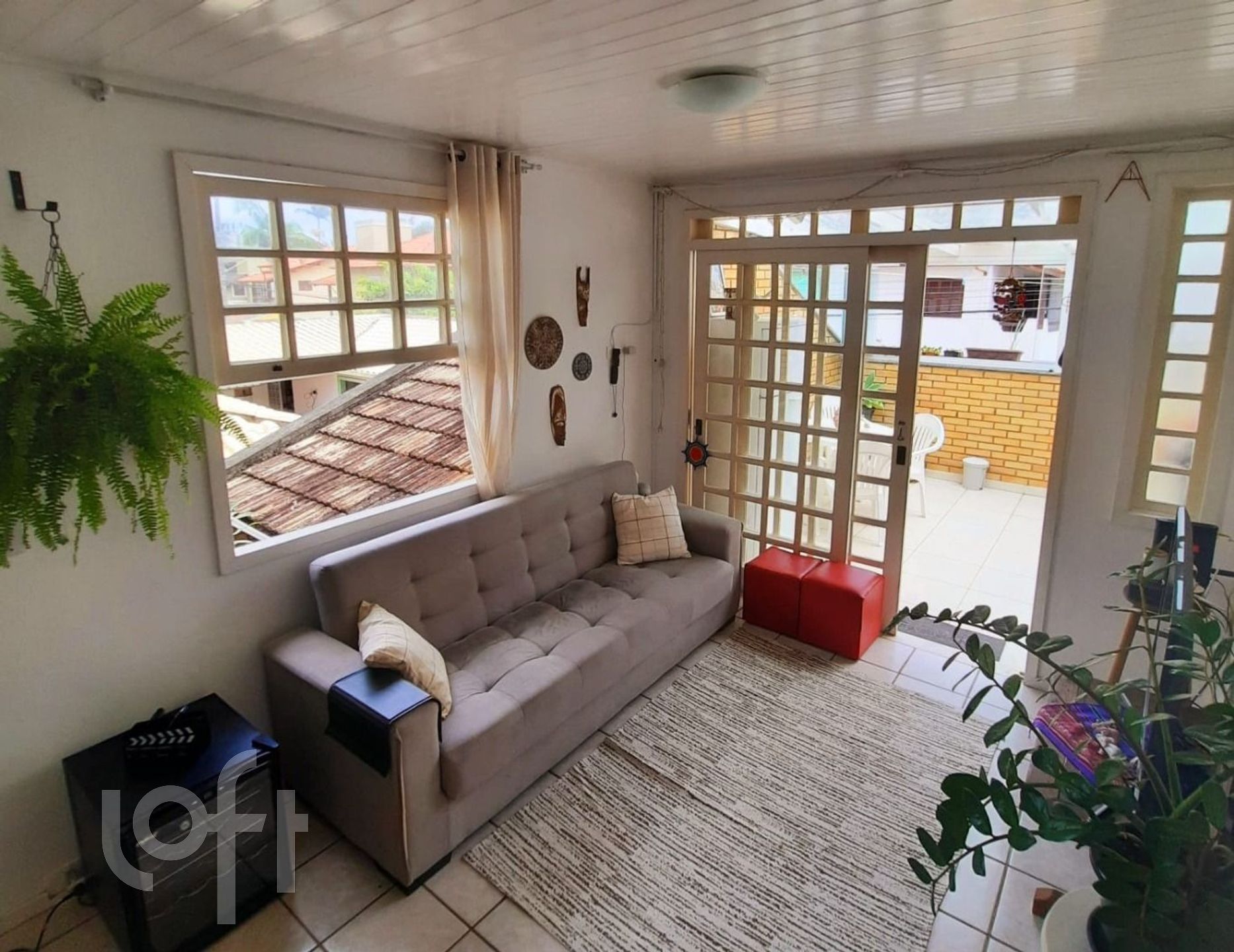 Apartamento à venda em Ponta das Canas com 72 m², 2 quartos