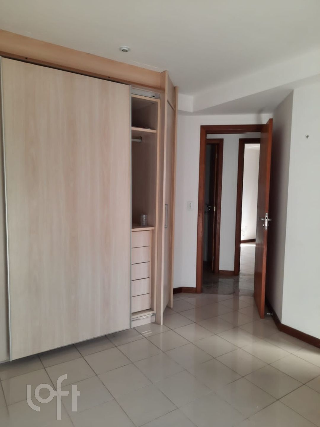 Apartamento à venda com 3 quartos, 92m² - Foto 11