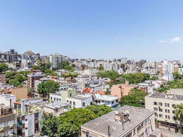 Apartamento com 127m², 2 dormitórios, 1 suíte, 3 vagas, Auxiliadora em Porto Alegre