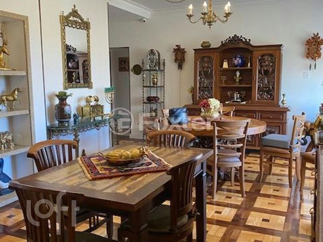 Apartamento com 205m², 3 dormitórios, 1 suíte, 1 vaga, Independência em Porto Alegre