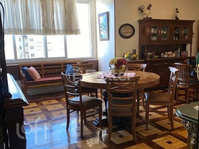 Apartamento com 205m², 3 dormitórios, 1 suíte, 1 vaga, Independência em Porto Alegre