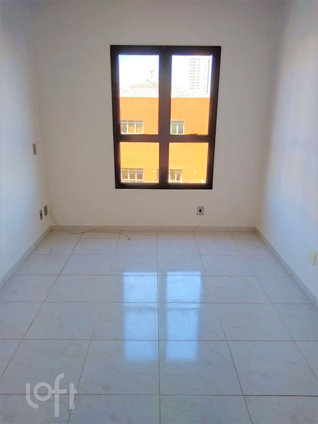 Apartamento à venda com 2 quartos, 69m² - Foto 4