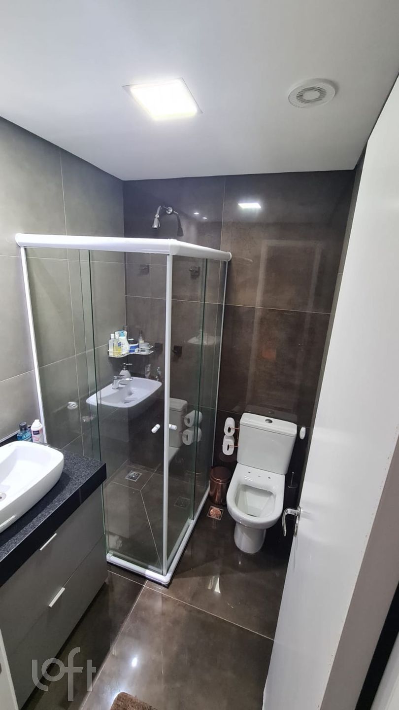 Apartamento à venda com 2 quartos, 66m² - Foto 14